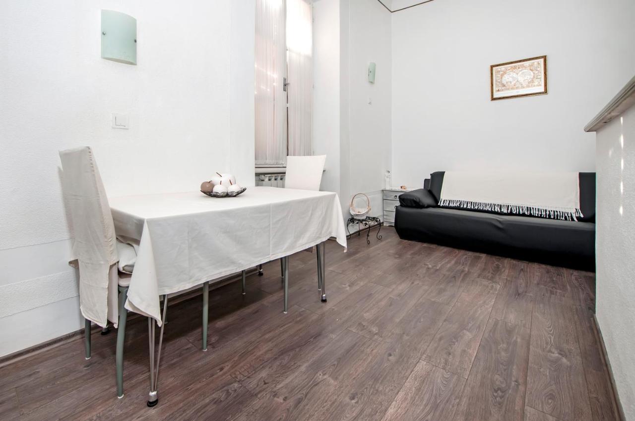 Apartman Castrum Rubini Rovinj Exterior photo